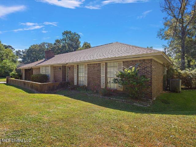 504 Oakwood Drive