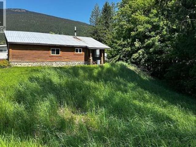 504 Needham Drive, Revelstoke, BC, V0E 2S0 house for sale | Listing ID 10396 | Royal LePage