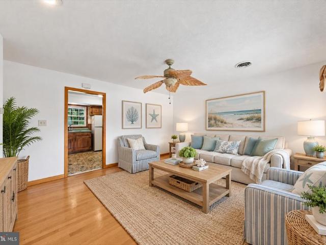 504 Swan Road
