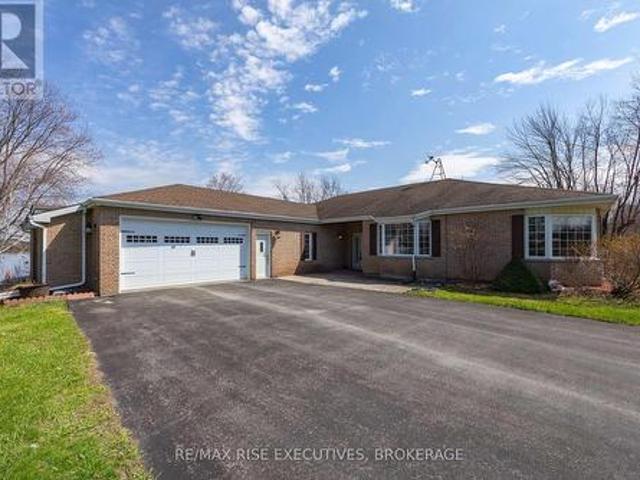 5054 Lower Round Lake Road, Frontenac South, ON, K0H 1H0 house for sale | Listing ID X13052 | Royal LePage