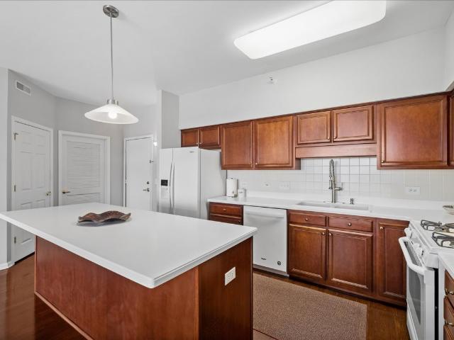 5055 Madison St, Unit 601, Skokie, IL 60077 | MLS #12588