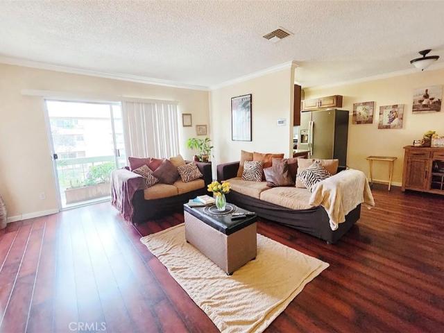 5055 Coldwater Canyon Ave, Unit 205, Sherman Oaks, CA 91423 | MLS #SR26056