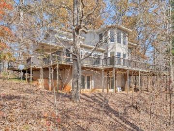 5050 Falkland Rd, Scottsburg, VA 24589 | MLS #363201