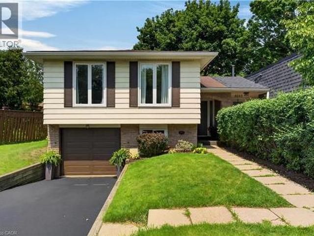 5051 Brady Avenue, Burlington, ON, L7L 3X5 house for sale | Listing ID 40845 | Royal LePage