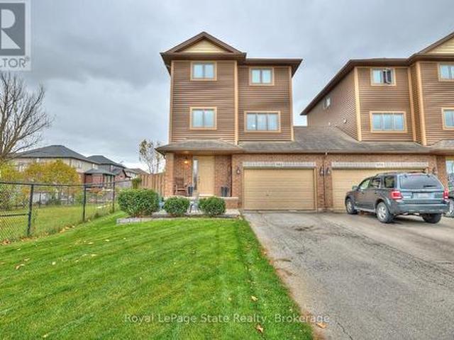 5052 Cassandra Drive, Lincoln Beamsville, ON, L3J 0M5 house for lease | Listing ID X13792 | Royal LePage