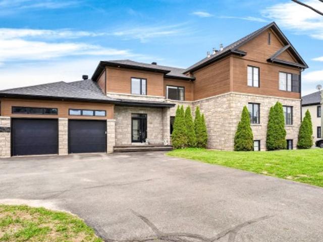 5053 Rue Bertrand Fabi, Sherbrooke Brompton/Rock Forest/Saint Élie/Deauville, QC, J1N 0S7 Luxury House for sale | Listing ID 13692 | Royal LePage Carriage Trade Luxury Properties