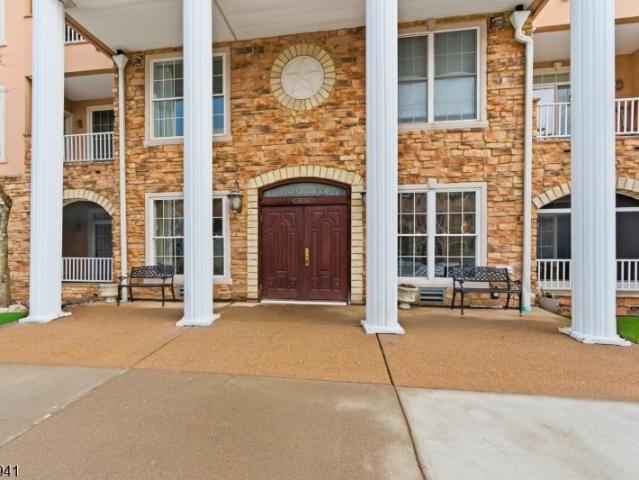 505 Cleveland Ln