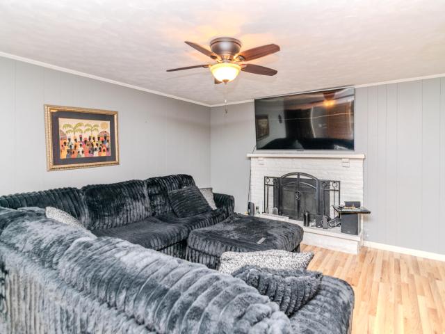 505 Bryanwood Parkway