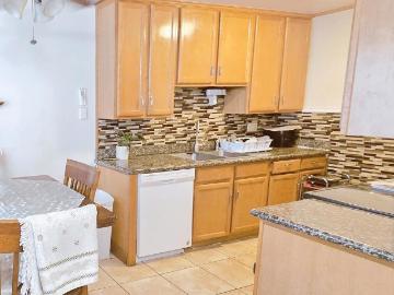 505 E Madison Ave 70