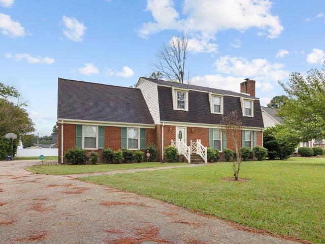 505 Fairview DR