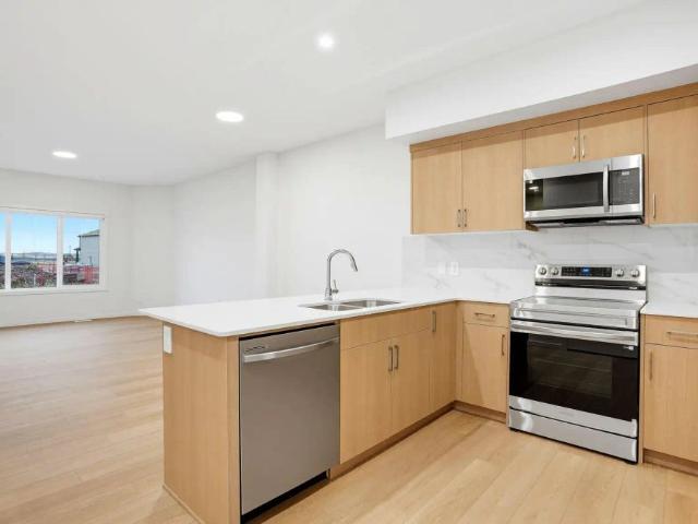 505 M Black Stone Blvd — 505