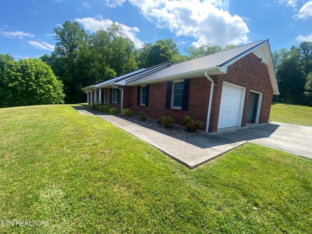 5064 Dr Thomas Walker Rd