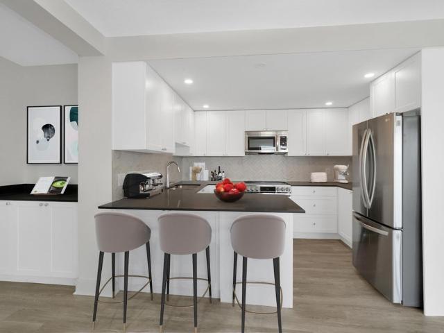 506 2190 Bellevue Avenue, West Vancouver
