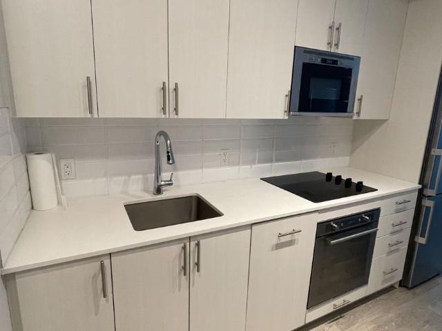 506 2550 Simcoe Street, Oshawa