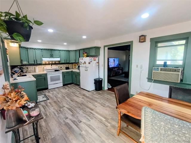 506 8th Street