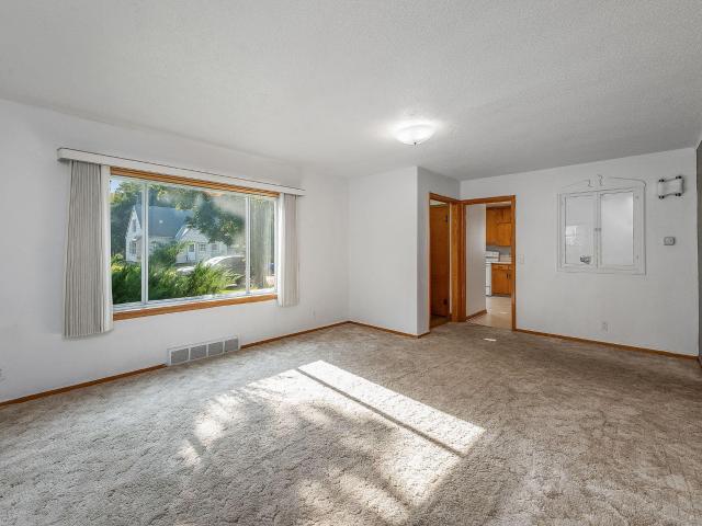 506 9th Street N