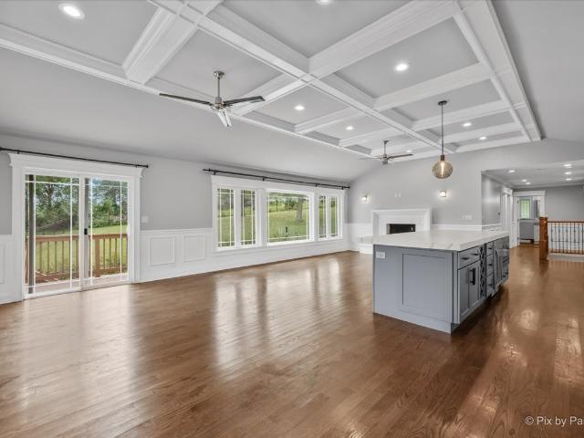 506 Lakepoint Drive