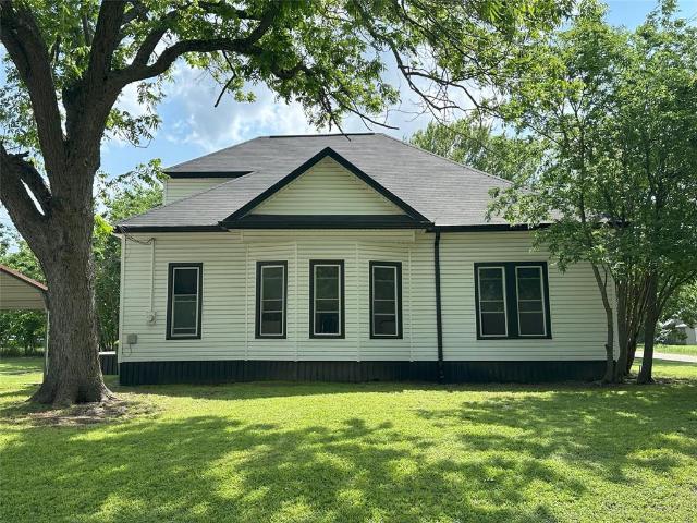 506 NE 3rd Street
