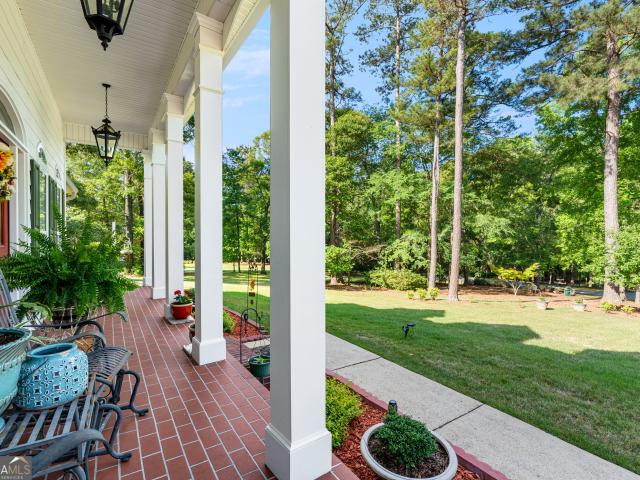 506 Riverside Drive