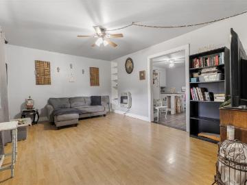 506 W 2nd Street