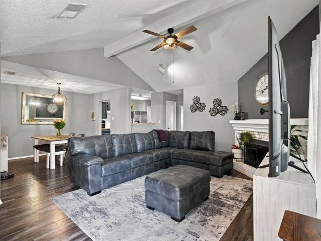506 W Warrior Trail