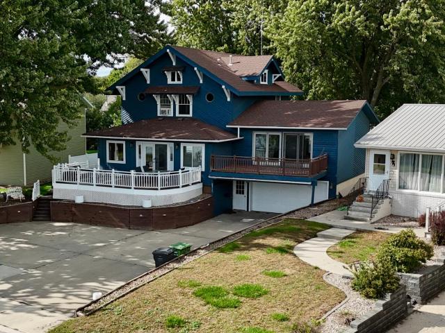 506 W Lake Avenue