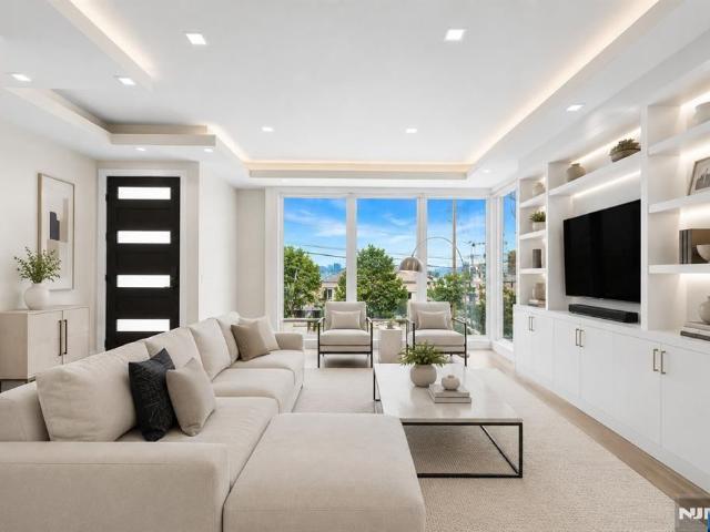 506 Undercliff Avenue, Edgewater, US, NJ