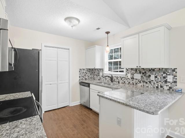 5075 Drake Pond Lane