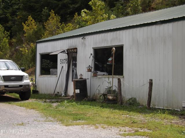 5075 E Highway 25E