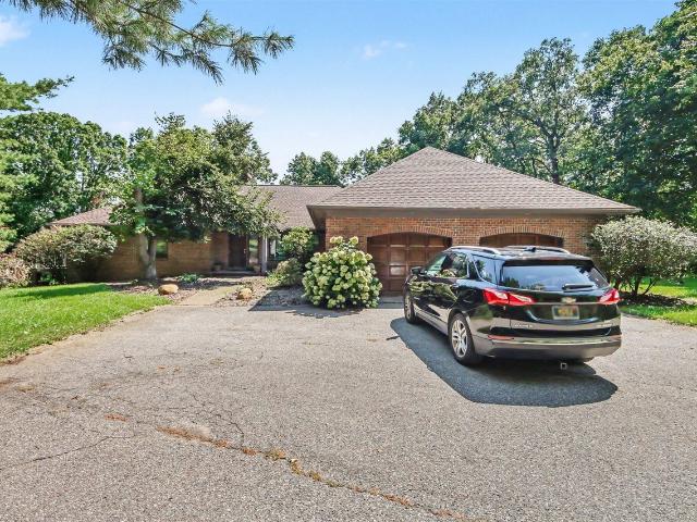 5075 Spring Ridge Drive
