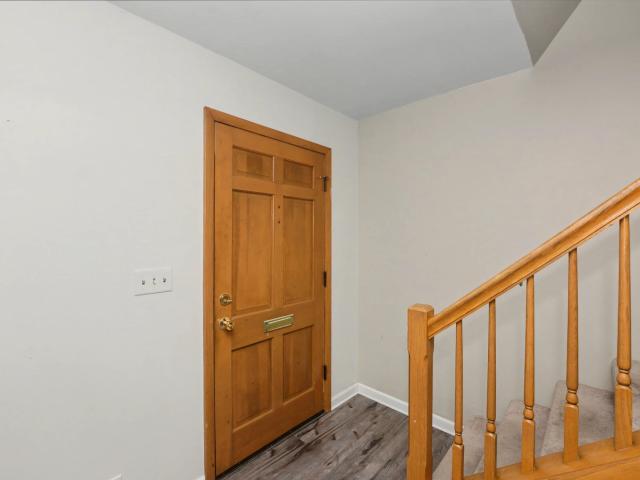 5075 W Colonial Ct