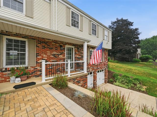 5077 Lakewood Dr
