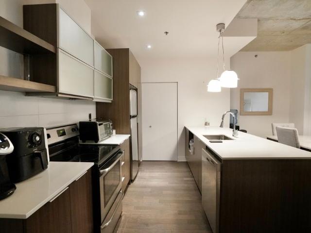 5077 Rue Paré, Montréal Côte des Neiges, QC H4P