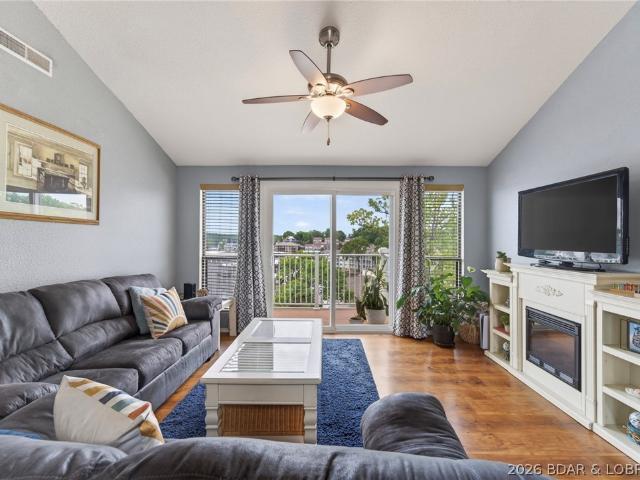 5079 Aqua Drive 2E