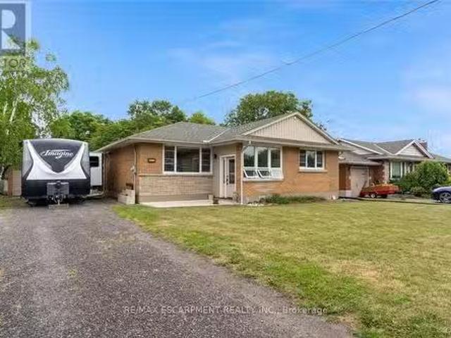 5073 Charles Street, Lincoln, ON, L3J 0K5 house for sale Li.