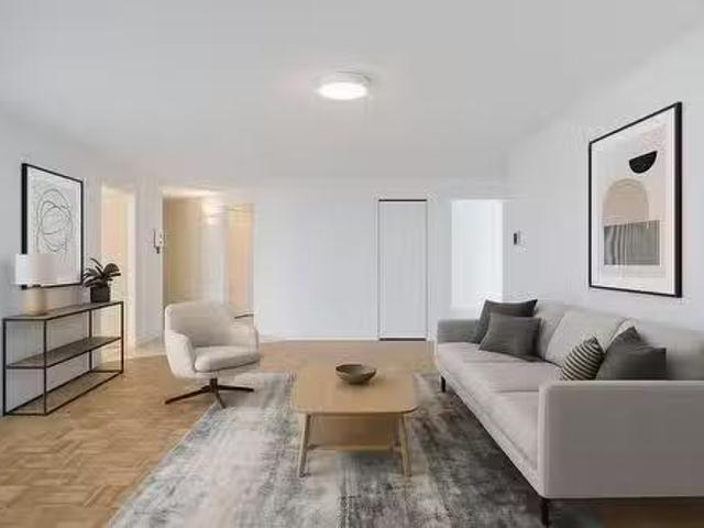 507 5075 Rue Jean Talon E. Montréal Saint Léonard, QC, H1S 3.