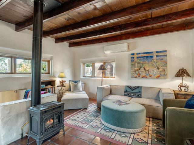 507 Apodaca Hill