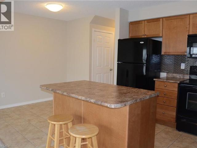 507 BEAUMONT Crescent, Kitchener, Ontario, N2A0A8