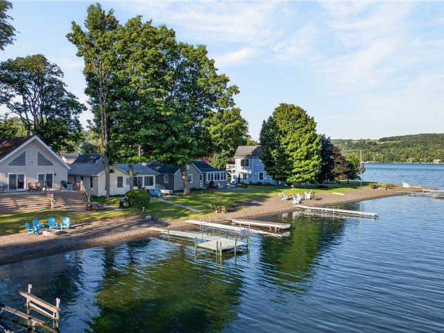 507 E Lake Rd