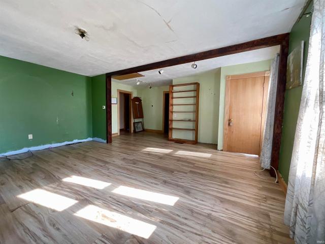 507 E McClurg Street