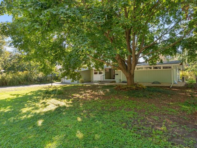 507 E Sunnycrest Court