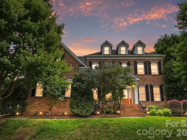 507 Five Leaf Lane