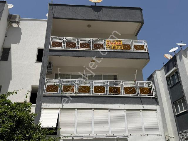 507 Zafer Mahallesinde Geniş Balkonlu Ve Şehir Manzaralı 3+1 Daire