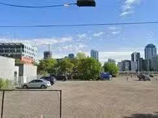 508,514,518,520 12 Avenue Se, Calgary, AB, T2G 1Y6 vacant la.