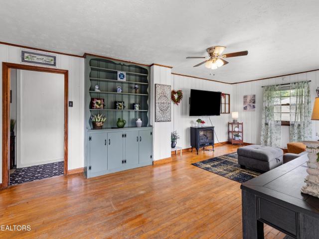 508 W Hemlock St