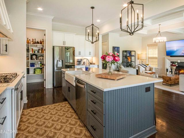 508 Turnberry Circle