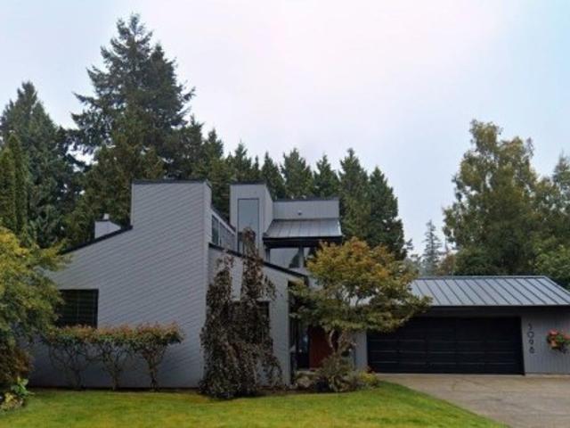 5098 2 Avenue, Delta, BC, V4M 1C8 house for sale | Listing ID R3118 | Royal LePage