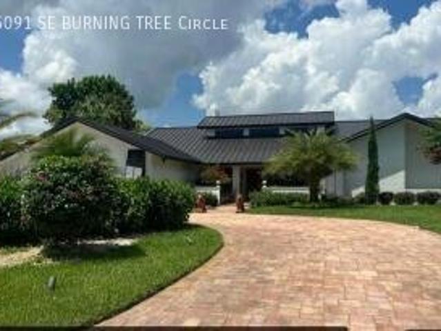 5091 SE BURNING TREE Circle · Pool