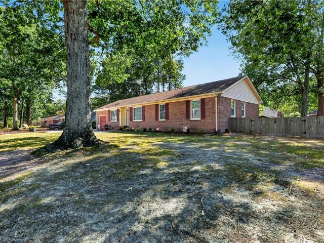 509 Dinwiddie CT