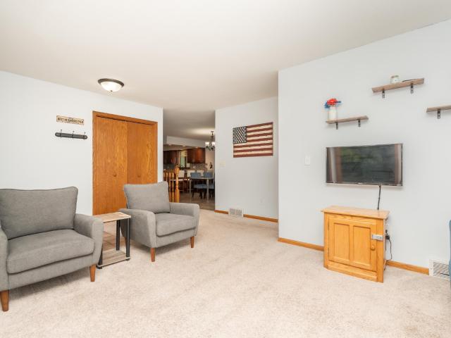 509 Main Street S